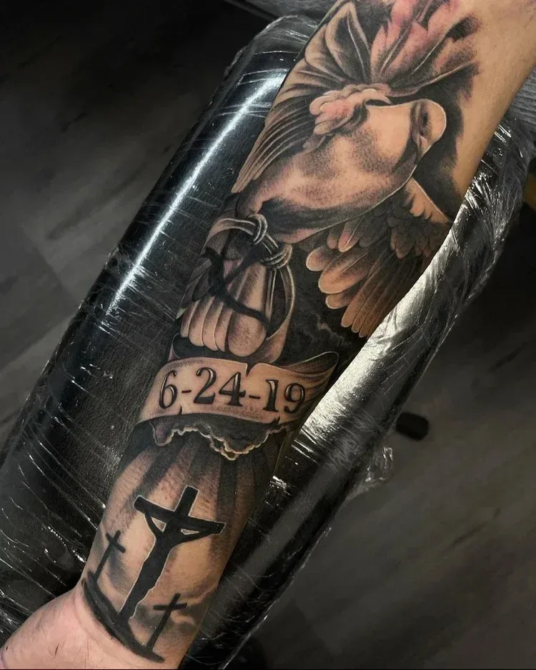 Winged horse and cross sleeve — Angelo Madrigal